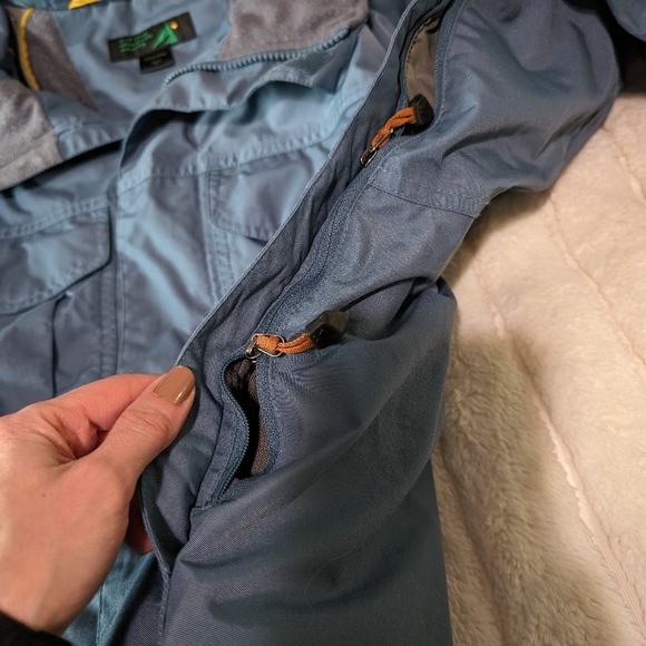 EMS System Three Medium Weight Ski or Snowboard Jacket Men's Size Small - Picture 16 of 16